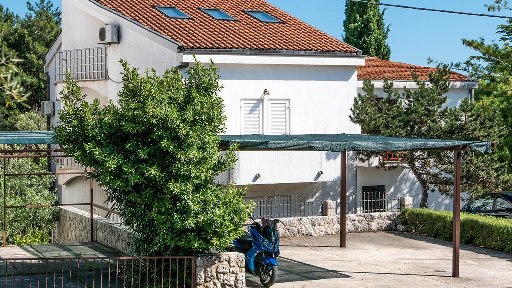 Apartment Lunta Krk Town Zewnętrze zdjęcie